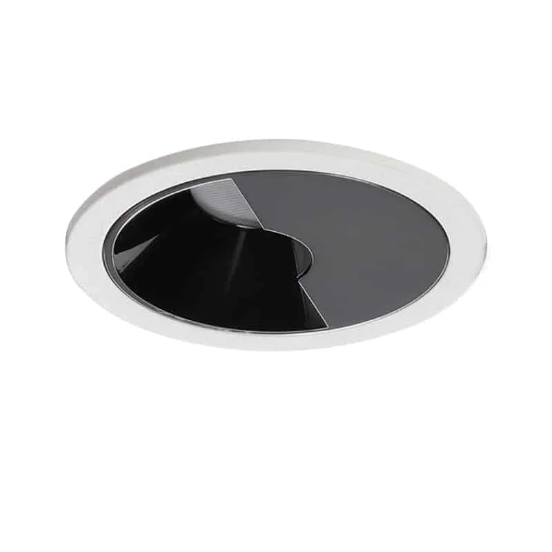 Downlight s asymetrickou distribucí pro stěny