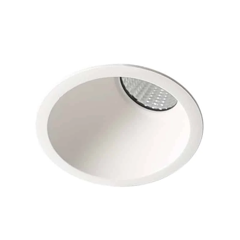 Pevný downlight se šikmým kroužkem pro osvětlení stěn