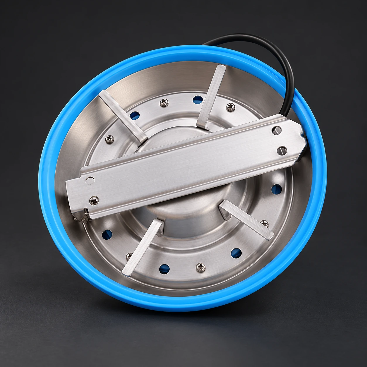 blue rim pool light rear crossbar four struts and cable