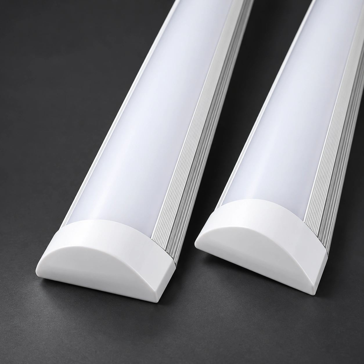 Vnitřní lištová svítidla IP44 vysoká 23 mm