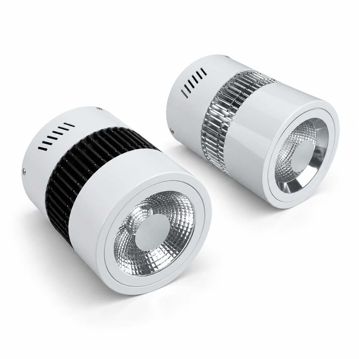 Přisazené nebo závěsné downlighty 50–200 W